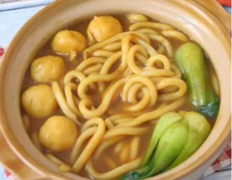 麥兜同款日式咖喱魚丸粗面，好吃到湯汁都不剩